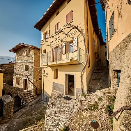 Rustic Family Friendly House شقة