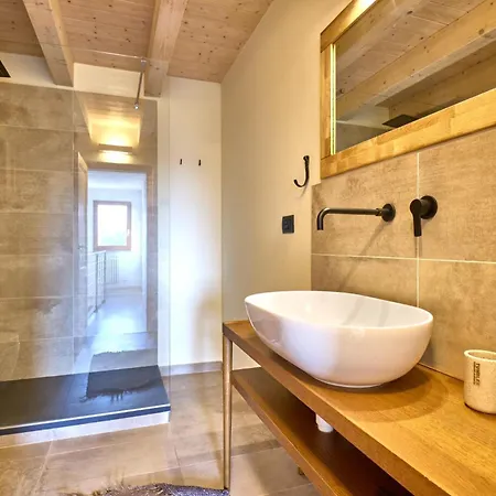 Rustic Family Friendly House شقة *