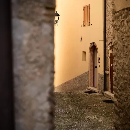 Rustic Family Friendly House Lejlighed Brenzone sul Garda