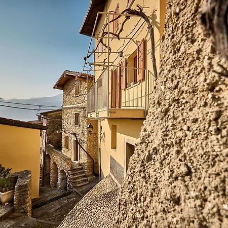 Rustic Family Friendly House By Gardenjoy * برنزوني سول جاردا