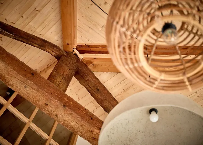 Rustic Family Friendly House By Gardenjoy Daire *