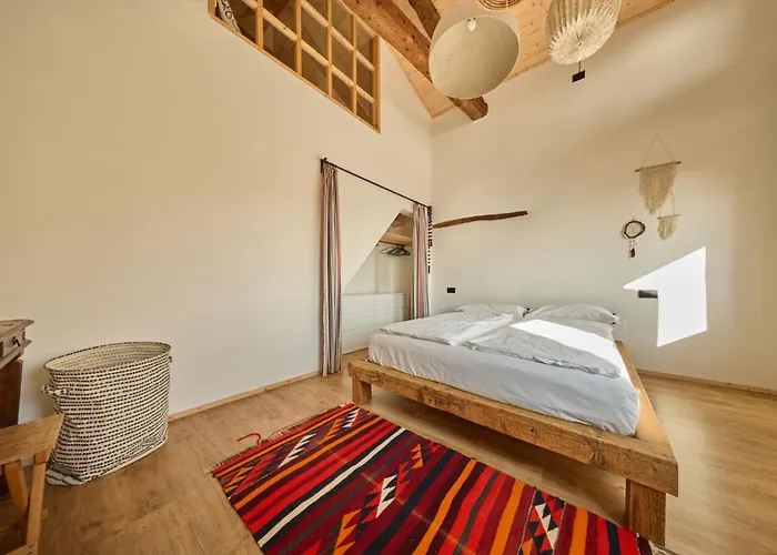 Apartment Rustic Family Friendly House By Gardenjoy *