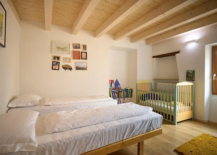 Rustic Family Friendly House By Gardenjoy Apartment Brenzone sul Garda