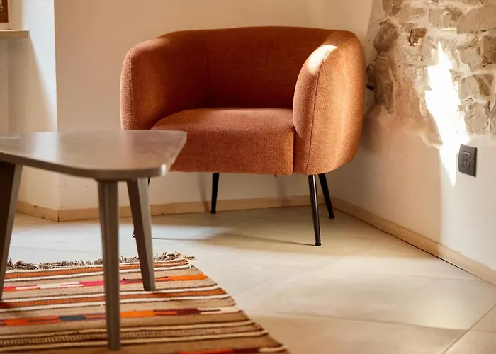 Rustic Family Friendly House By Gardenjoy